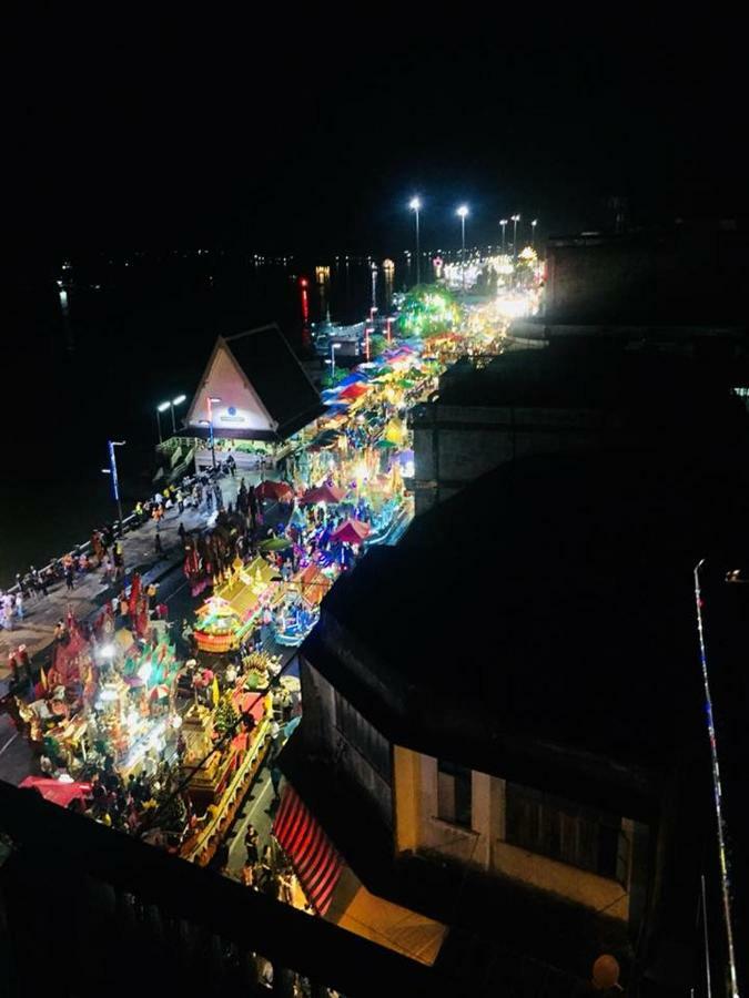 The Port Hostel Surat Thani Exterior photo